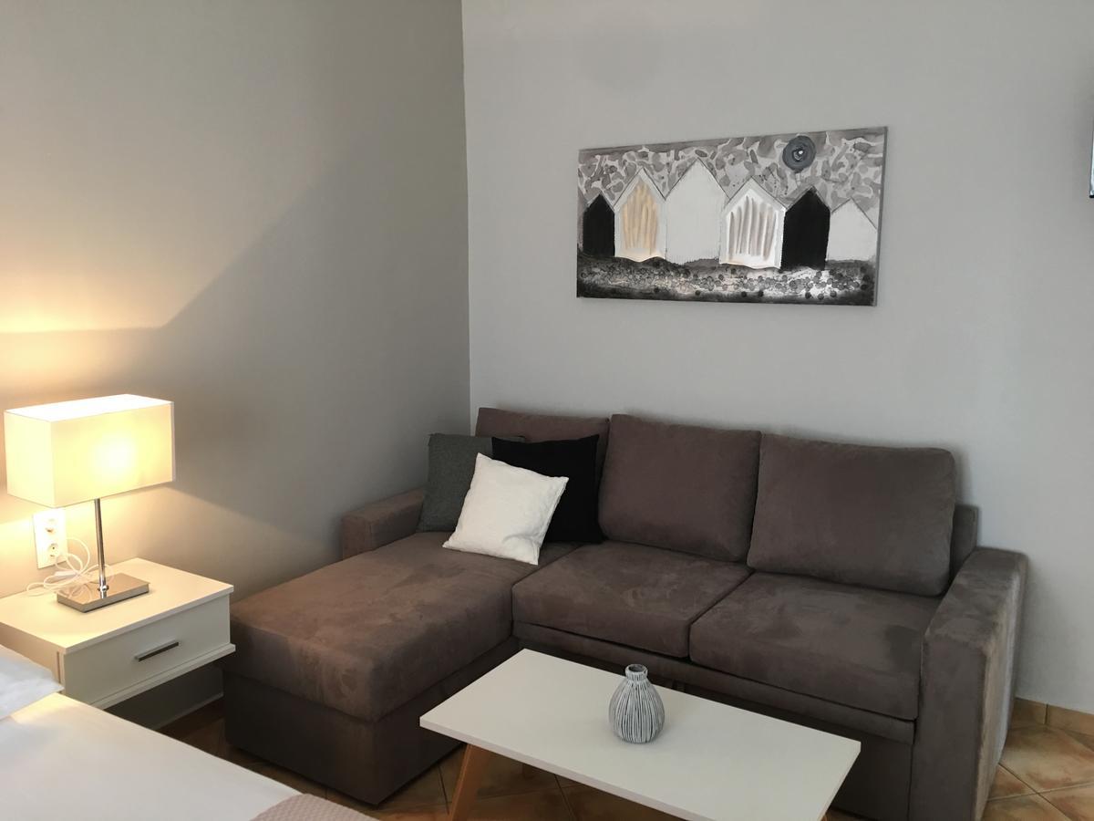 Teatro Deluxe Rooms Kato Rodini Екстериор снимка