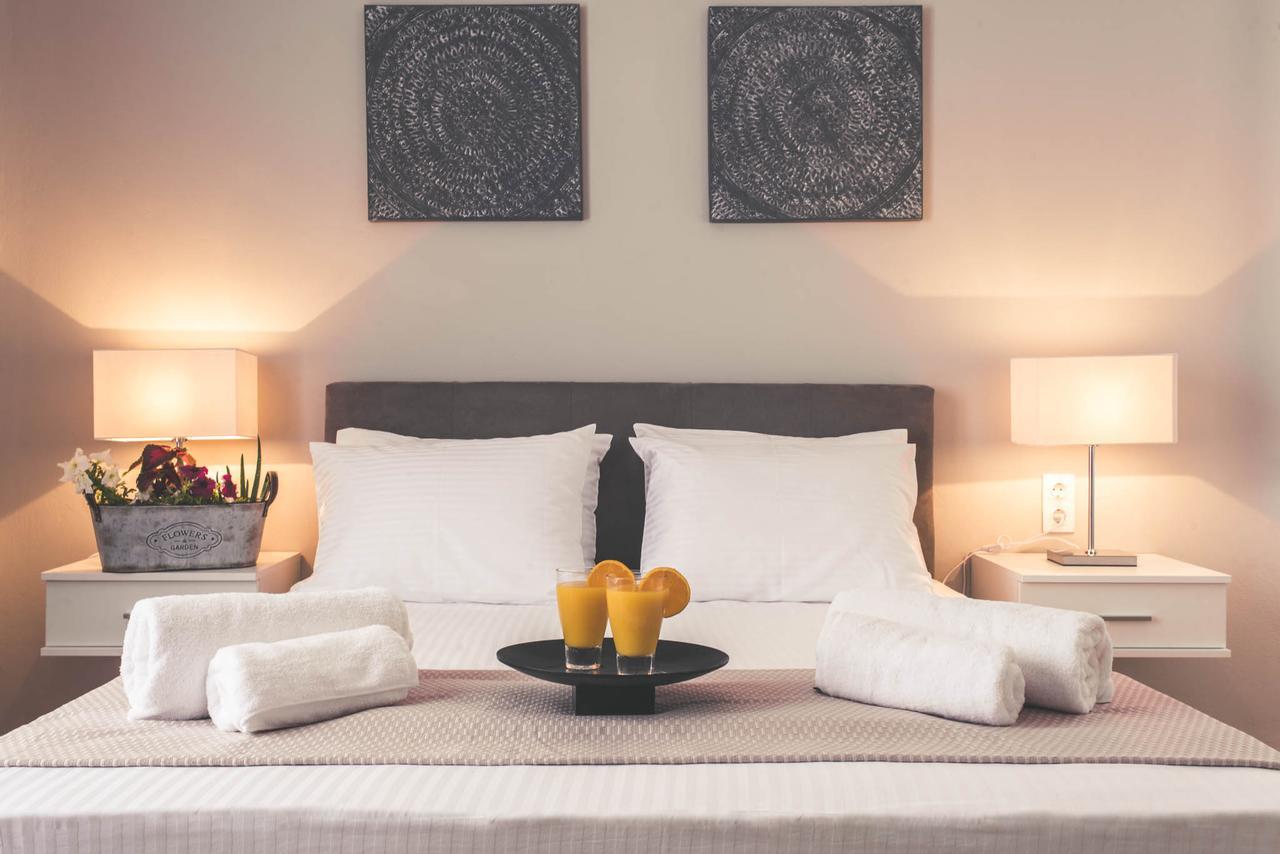 Teatro Deluxe Rooms Kato Rodini Екстериор снимка